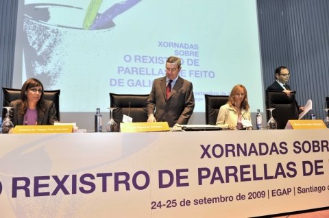 Mesa Redonda - Xornadas sobre o rexistro de parellas de feito de Galicia